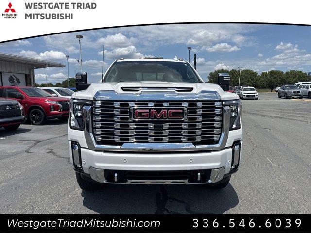 2024 GMC Sierra 2500HD 4WD Crew Cab Standard Bed Denali