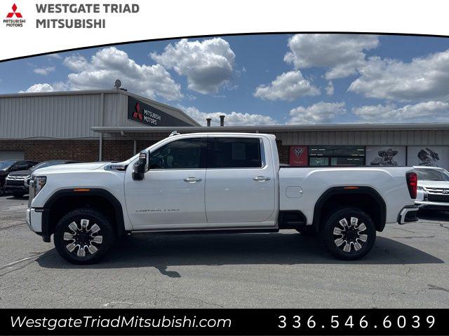 2024 GMC Sierra 2500HD 4WD Crew Cab Standard Bed Denali