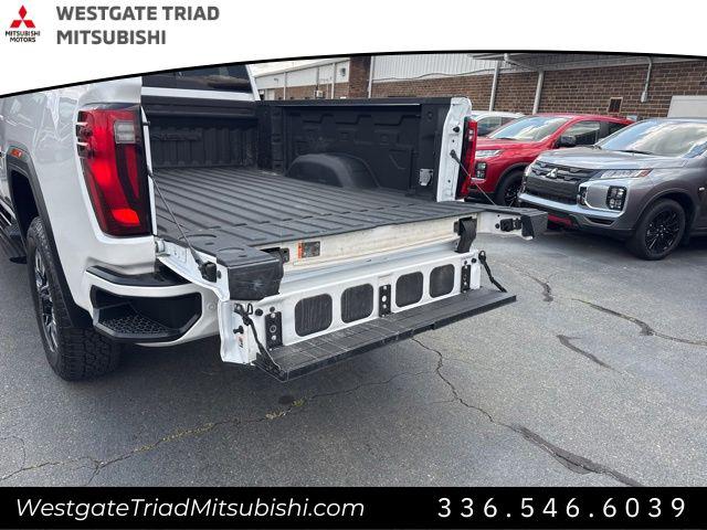2024 GMC Sierra 2500HD 4WD Crew Cab Standard Bed Denali