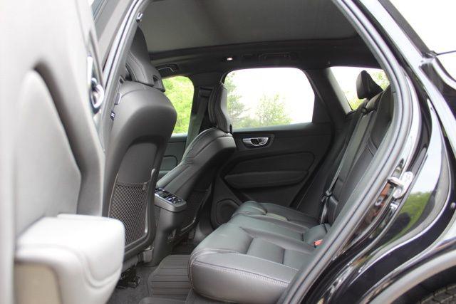 2026 Volvo XC60 B5 Ultra Black Edition