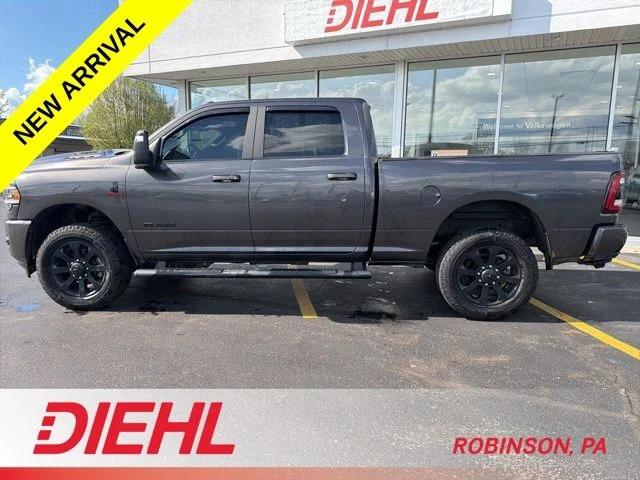 2024 RAM 3500 Laramie Crew Cab 4x4 64 Box