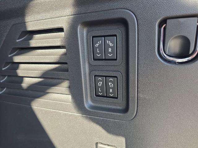 2026 GMC Acadia Denali Ultimate AWD