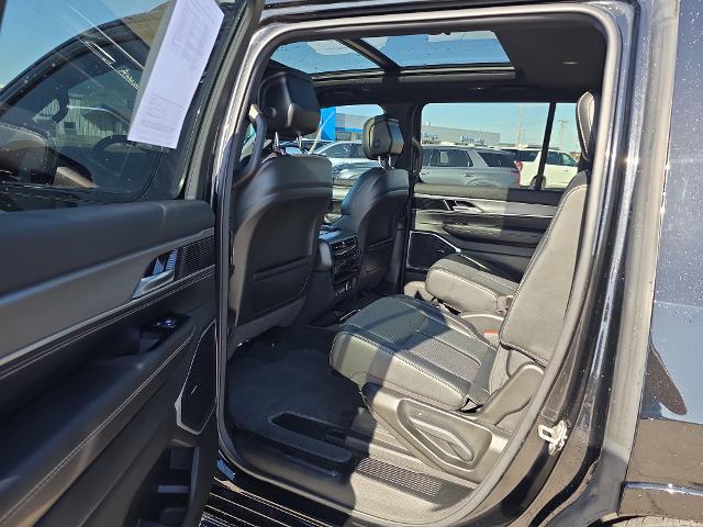2023 Jeep Wagoneer Series II Carbide 4x4