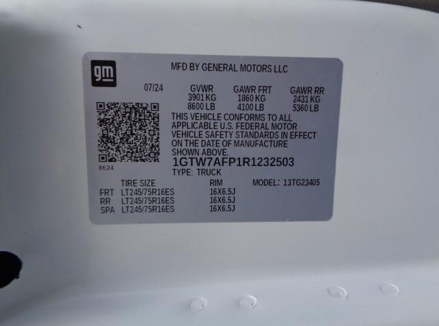 2024 GMC Savana Cargo RWD 2500 Regular Wheelbase Work Van
