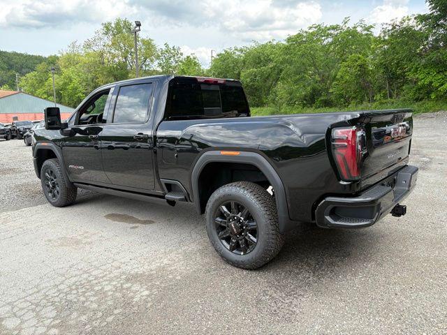 2026 GMC Sierra 2500HD Crew Cab, Standard Bed, AT4, 4WD