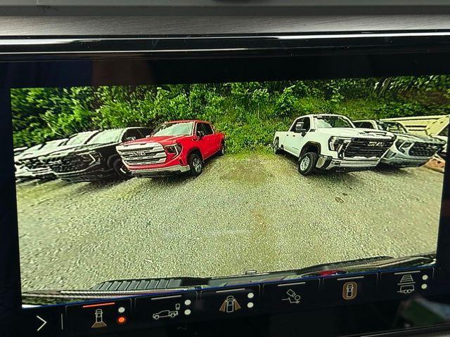 2026 GMC Sierra 2500HD Crew Cab, Standard Bed, AT4, 4WD