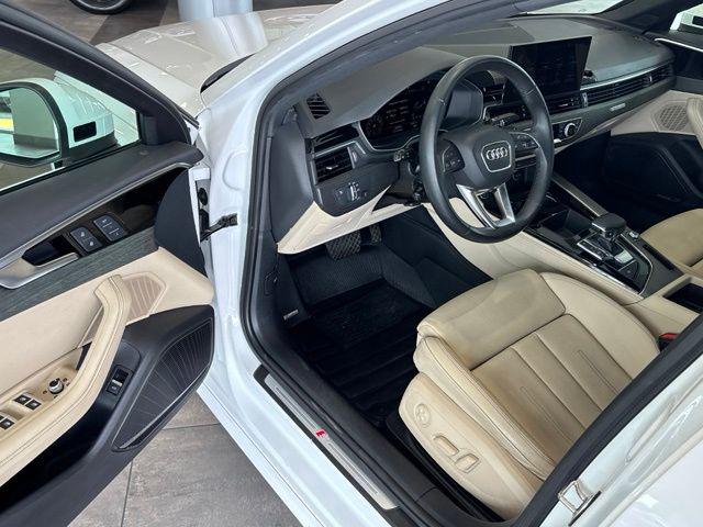 2023 Audi A4 Premium Plus 45 TFSI S line quattro S tronic