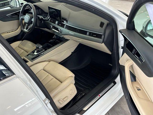 2023 Audi A4 Premium Plus 45 TFSI S line quattro S tronic