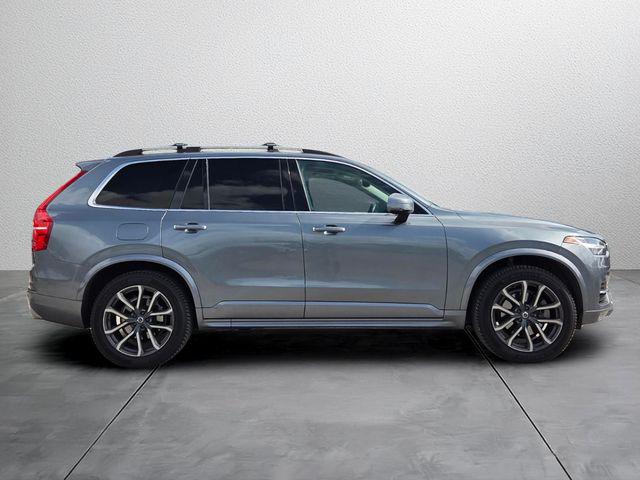 2019 Volvo XC90 T6 Momentum
