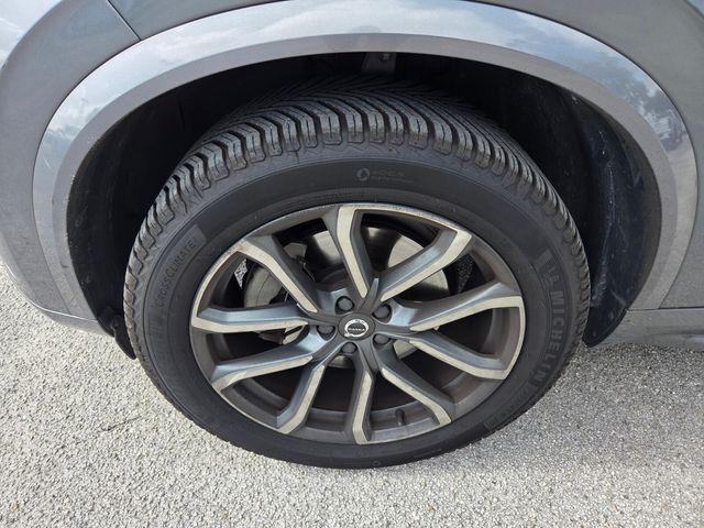 2019 Volvo XC90 T6 Momentum
