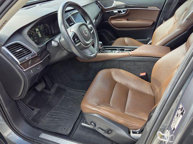 2019 Volvo XC90 T6 Momentum
