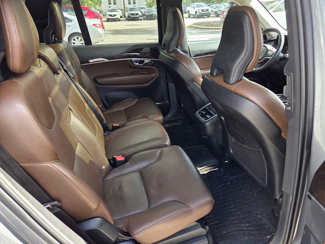 2019 Volvo XC90 T6 Momentum