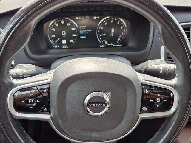2019 Volvo XC90 T6 Momentum