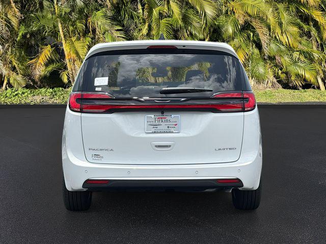 2027 Chrysler Pacifica Limited