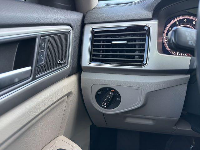 2019 Volkswagen Atlas 3.6L V6 SEL Premium