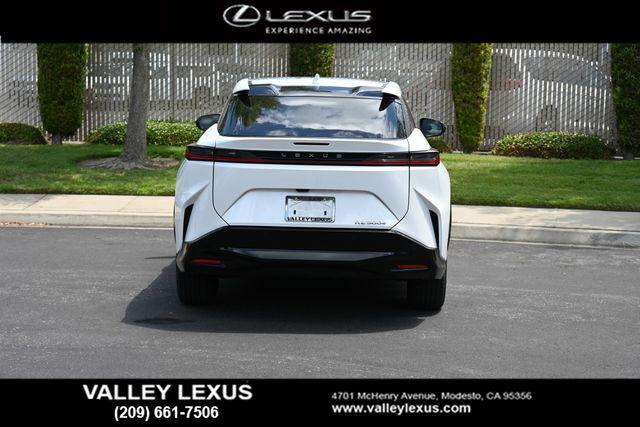 2024 Lexus 300 Premium