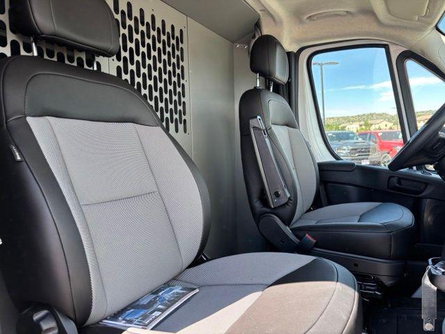2026 Ram ProMaster Cargo Van Tradesman Low Roof 136 WB w/Pass Seat