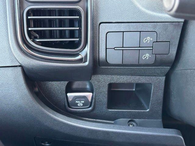 2026 Ram ProMaster Cargo Van Tradesman Low Roof 136 WB w/Pass Seat