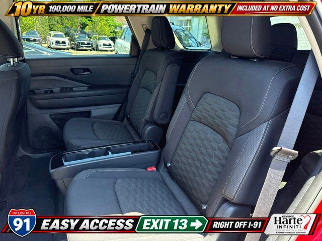 2023 Nissan Pathfinder SV 4WD