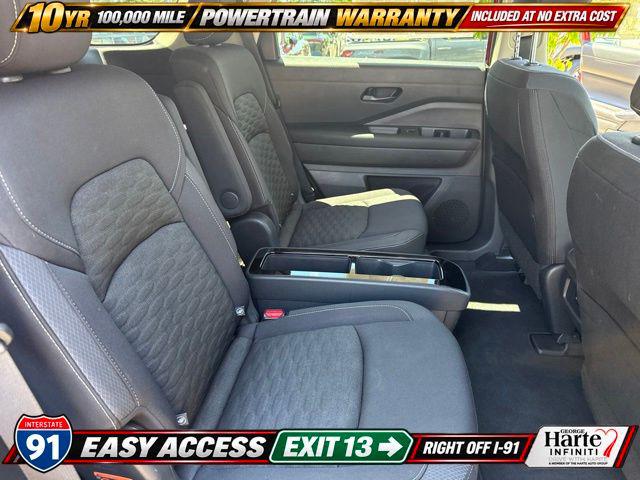2023 Nissan Pathfinder SV 4WD