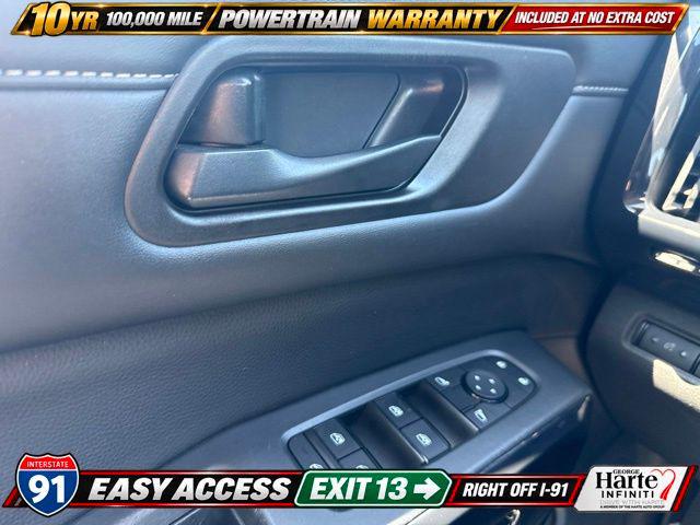 2023 Nissan Pathfinder SV 4WD