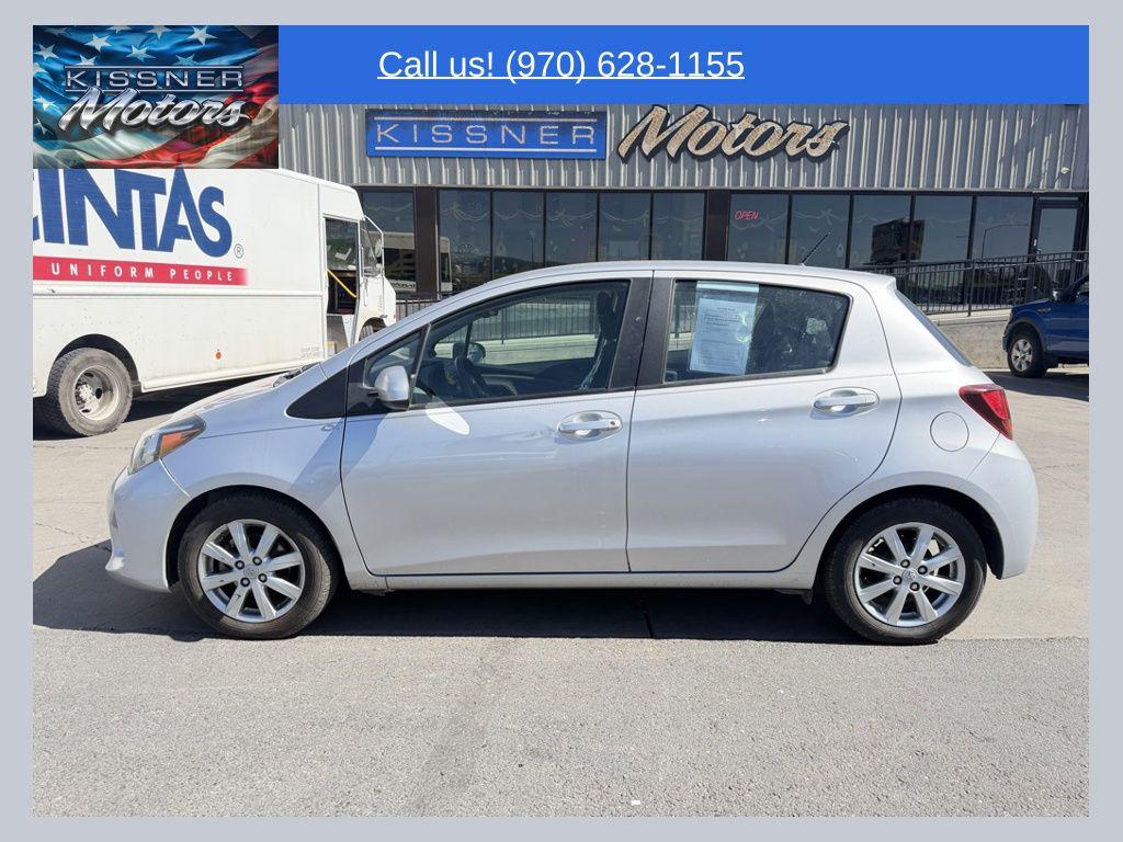 2015 Toyota Yaris LE 5-Door Liftback AT's photo