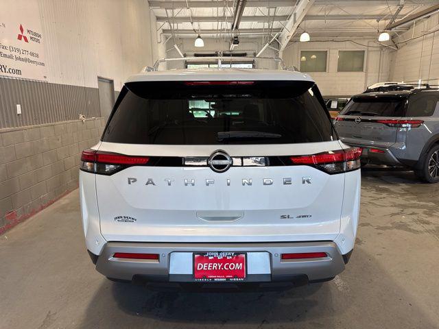 2025 Nissan Pathfinder SL 4WD