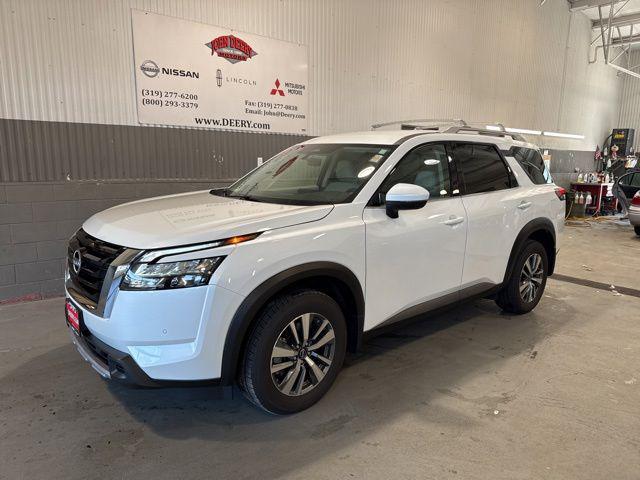 2025 Nissan Pathfinder SL 4WD