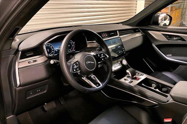 2025 Jaguar F-PACE P250 R-Dynamic S