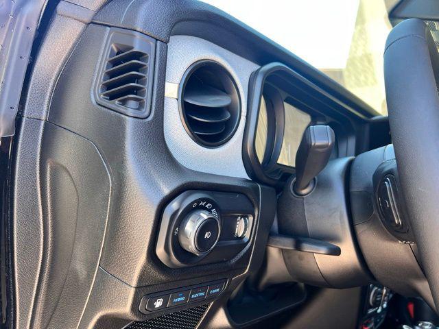 2025 Jeep Wrangler 4xe Willys 4xe