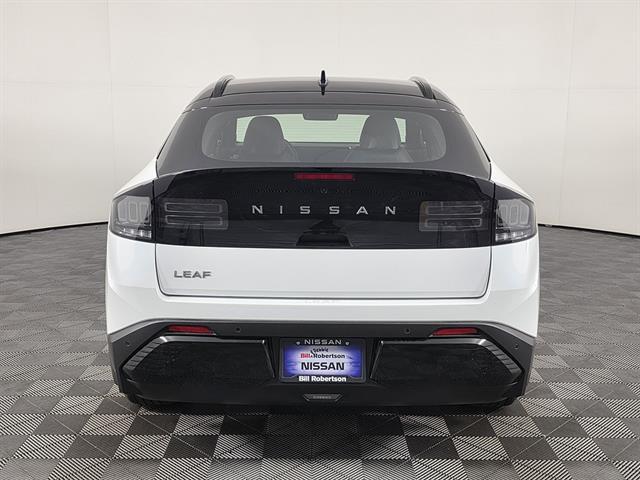 2026 Nissan LEAF PLATINUM+