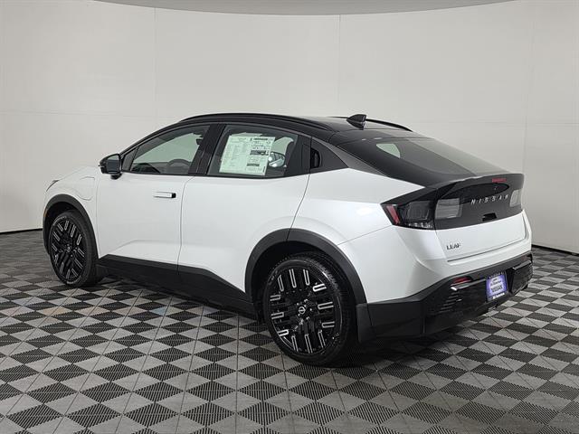 2026 Nissan LEAF PLATINUM+