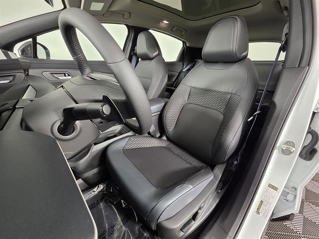 2026 Nissan LEAF PLATINUM+