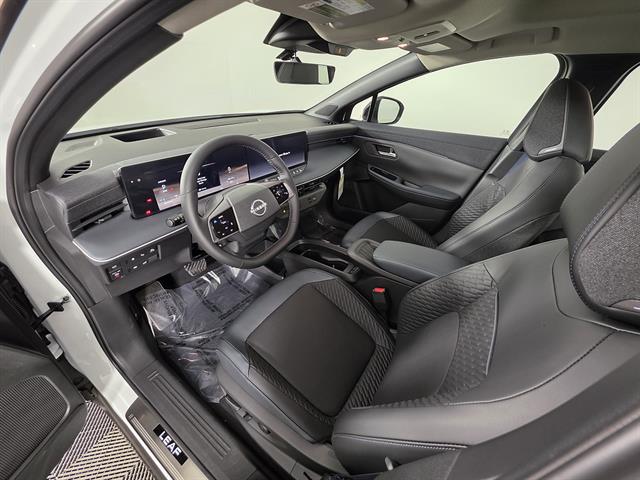 2026 Nissan LEAF PLATINUM+