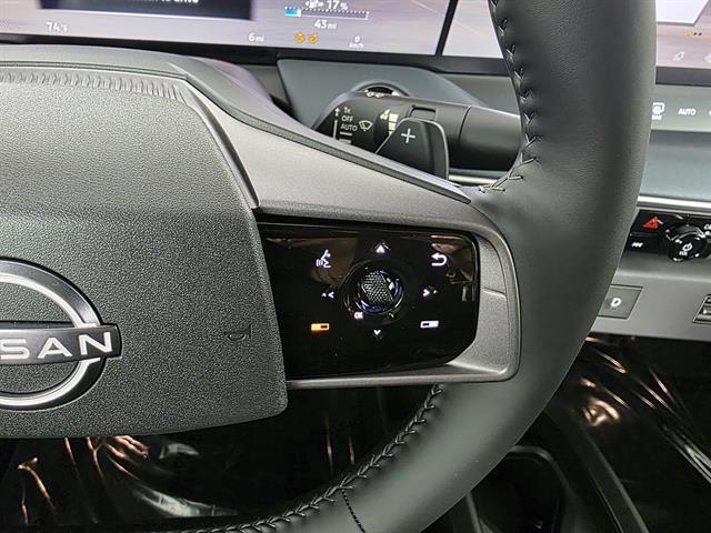 2026 Nissan LEAF PLATINUM+