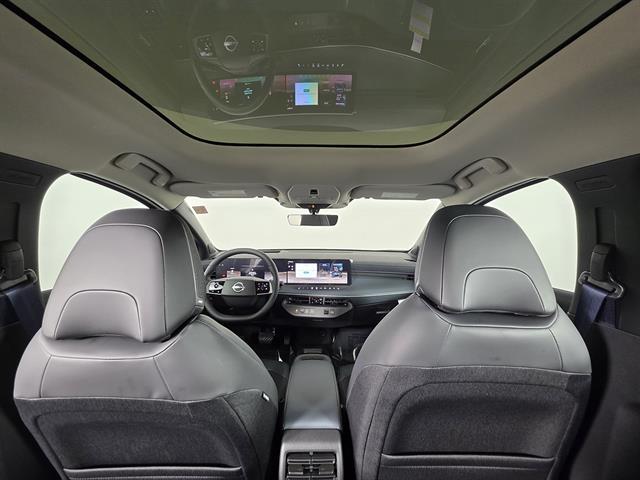 2026 Nissan LEAF PLATINUM+