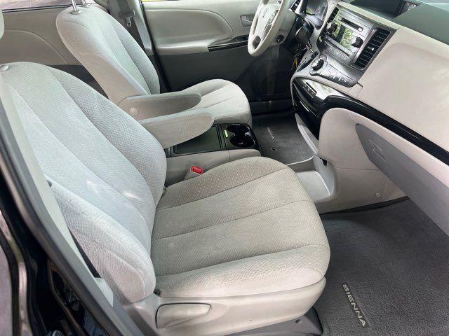 2014 Toyota Sienna LE 7 Passenger