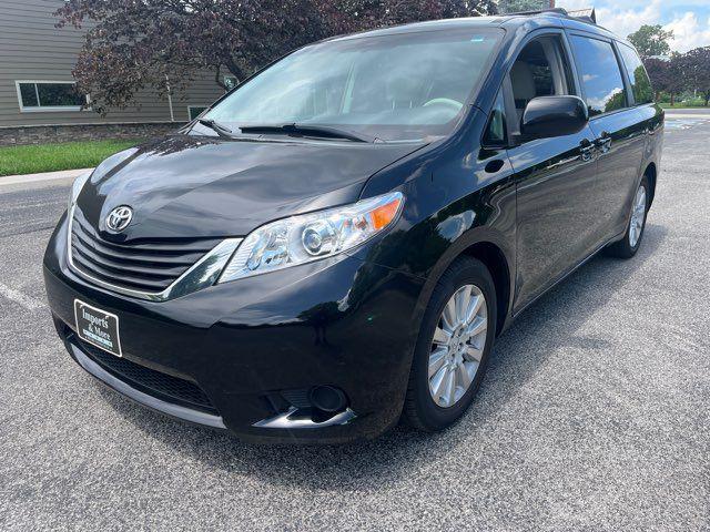 2014 Toyota Sienna LE 7 Passenger