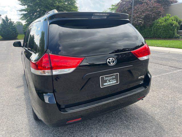 2014 Toyota Sienna LE 7 Passenger