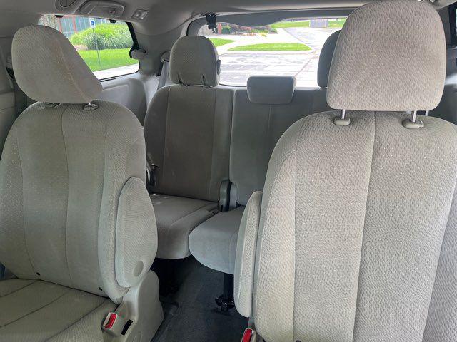 2014 Toyota Sienna LE 7 Passenger