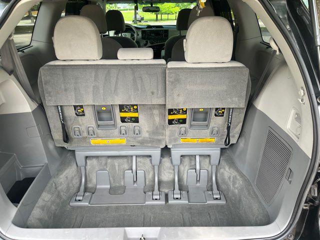 2014 Toyota Sienna LE 7 Passenger