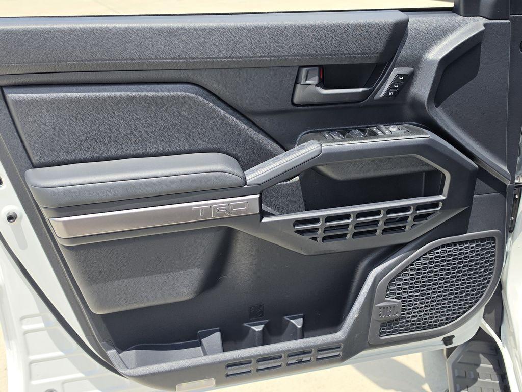 2025 Toyota 4Runner TRD Off-Road Premium - Photo 16