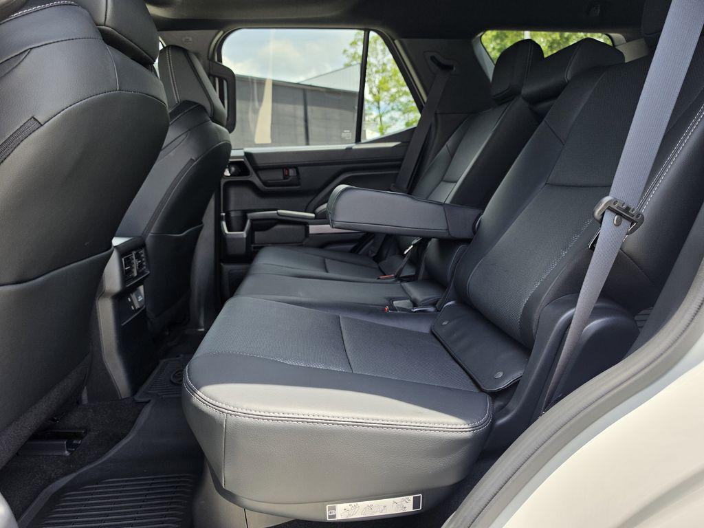 2025 Toyota 4Runner TRD Off-Road Premium - Photo 19