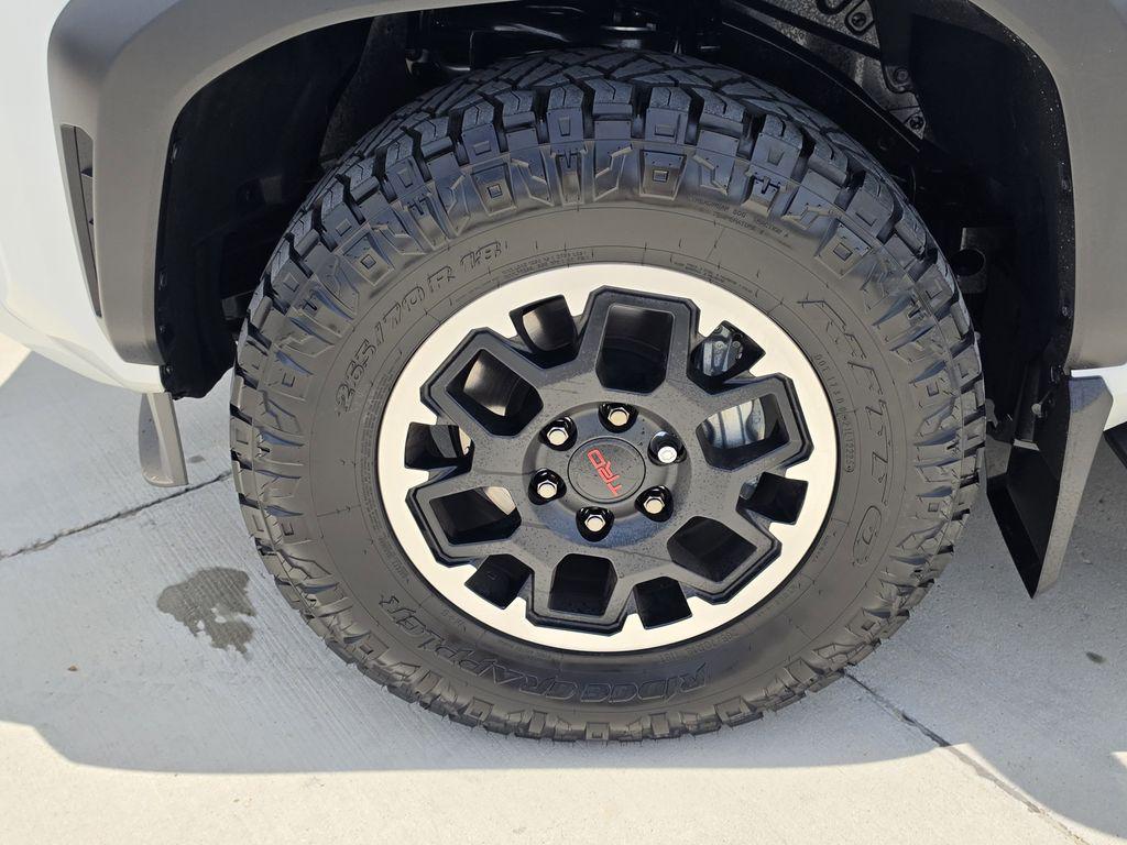2025 Toyota 4Runner TRD Off-Road Premium - Photo 34