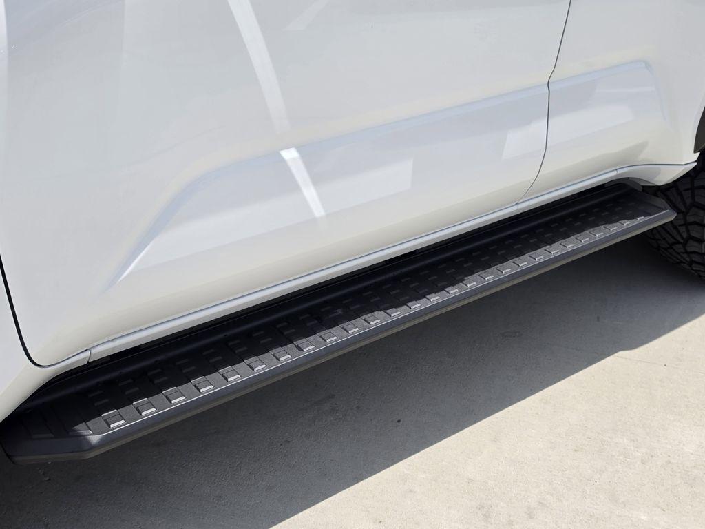 2025 Toyota 4Runner TRD Off-Road Premium - Photo 35