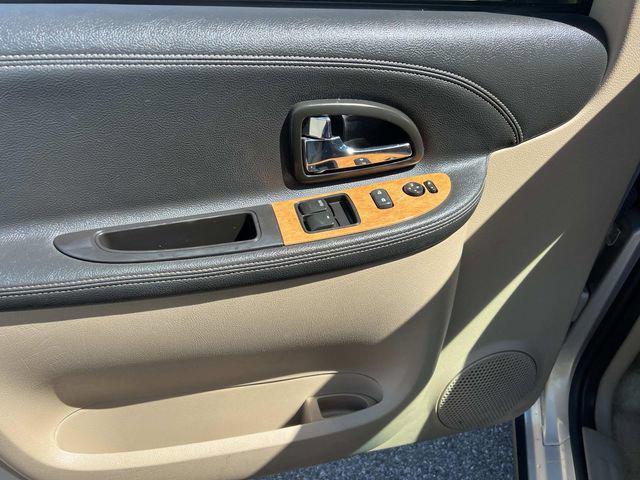 2007 Saturn Relay 3