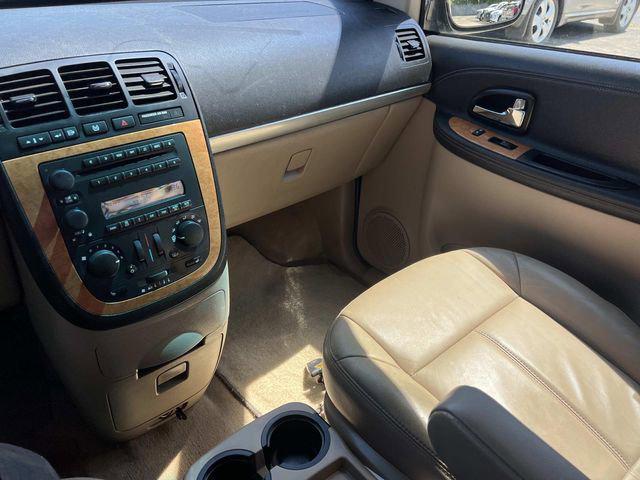2007 Saturn Relay 3