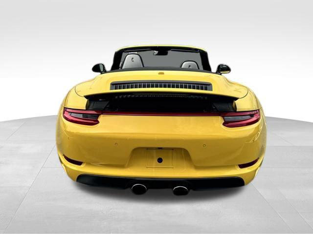 2017 Porsche 911 Carrera 4S
