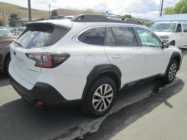2023 Subaru Outback Premium