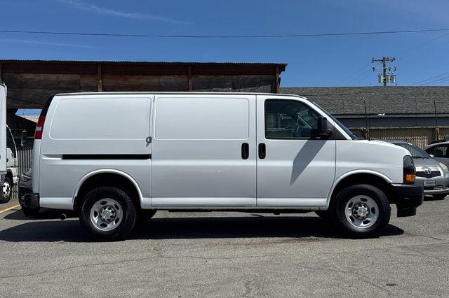 2024 Chevrolet Express Cargo Van RWD 2500 Regular Wheelbase WT